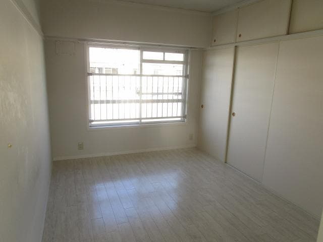 物件内観写真18　(北側洋室)