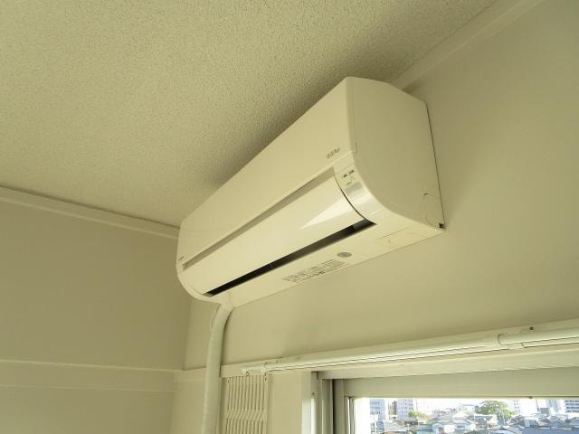 物件内観写真26　(リビングエアコン)