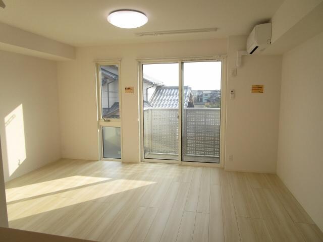 物件内観写真19　(リビング)