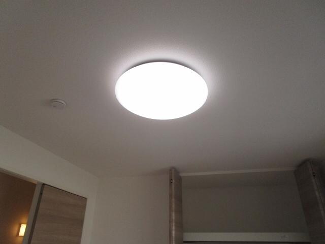 物件内観写真33　(照明器具)