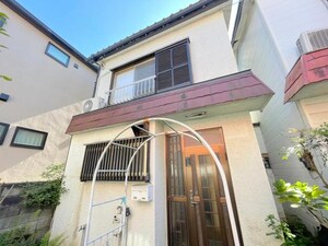 新田貸家外観写真