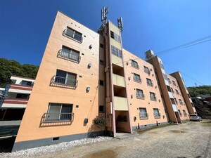 ジョイフル鈴蘭台　Ｂ棟外観写真