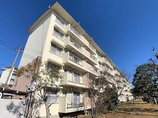 鈴蘭台第１団地　８号棟