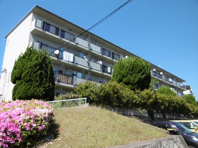 鈴蘭台第６団地　２号棟