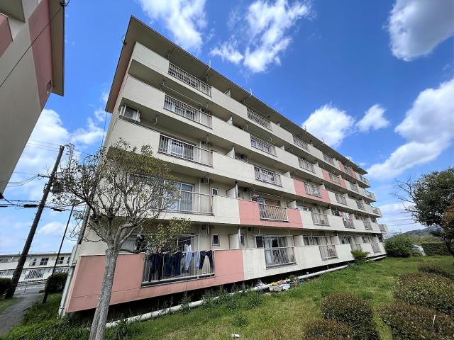 鈴蘭台第５団地　５０号棟