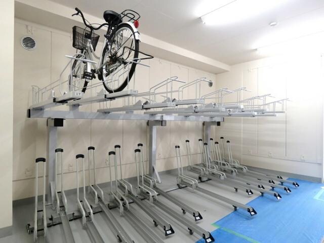 物件内観写真26　(屋内駐輪場（全２０台）)
