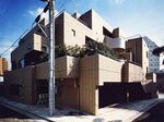 高級感ある外壁タイル貼りです