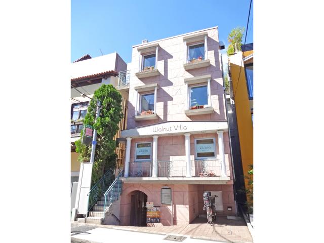 ウォールナットビラ