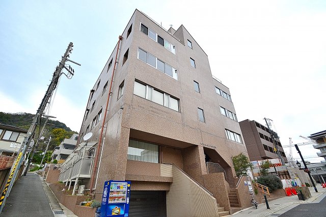サンビルダー北野 The Base