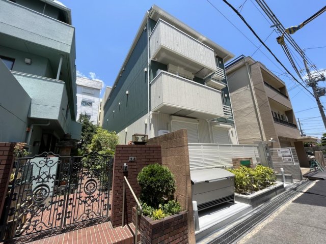 レ　ジェモー　中郷
