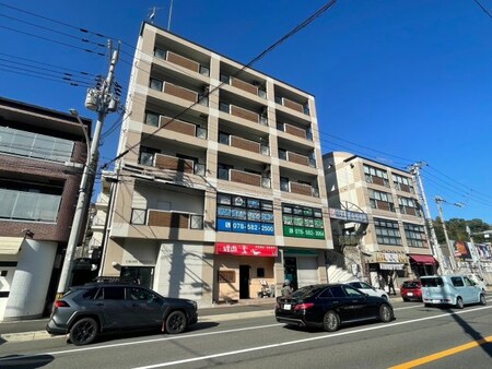 クリアーレ岡崎外観写真