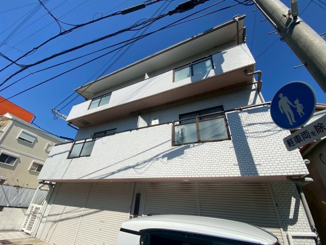 フリックコート荒田