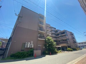 ボシュケ鷹取外観写真