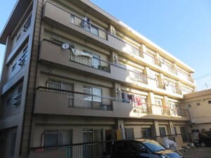 守谷マンション外観写真