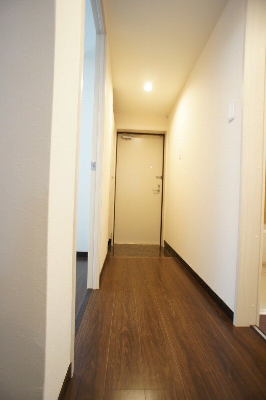 物件内観写真15　(玄関)
