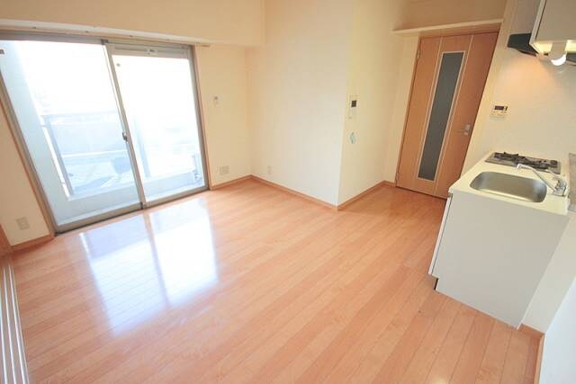 物件内観写真7　(9.3帖のLDK)