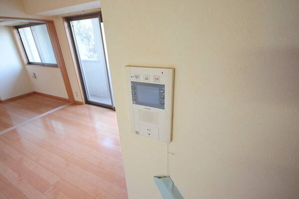 セキュリティ(TVモニター付きインターホン)