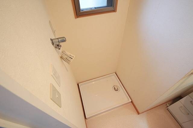 物件内観写真17　(洗濯機置き場)