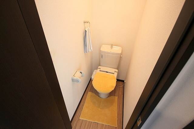 物件内観写真7　(ウォシュレット完備☆トイレ)