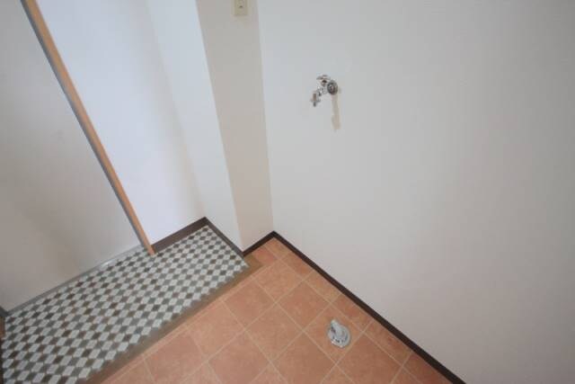 物件内観写真15　(洗濯機置き場)