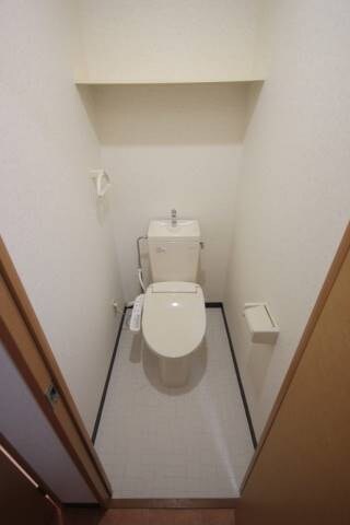 物件内観写真18　(ウォシュレットトイレ)