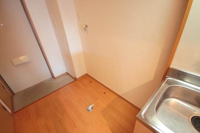 物件内観写真17　(室内洗濯機置場)