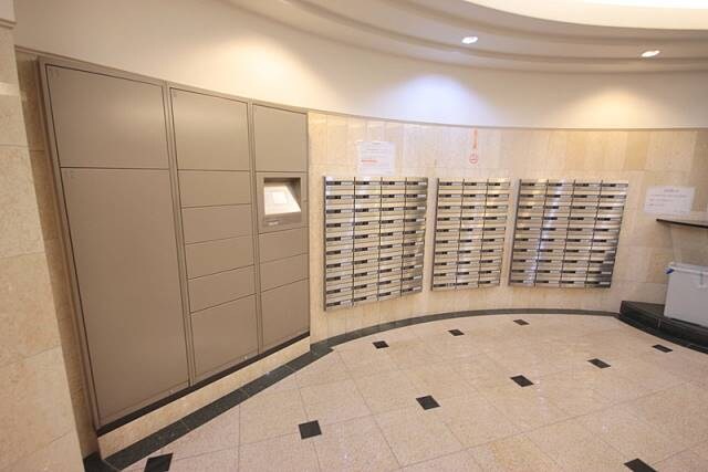 物件外観写真6　(集合ポスト・宅配ボックス)