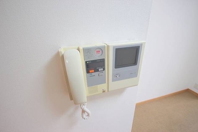 物件内観写真15　(TVモニター付きインターホン)