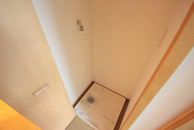 物件内観写真17　(洗濯機置き場)