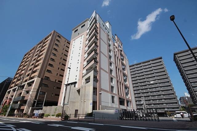 物件外観写真1　(建物外観)