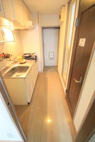 物件内観写真17　(キッチン・廊下)