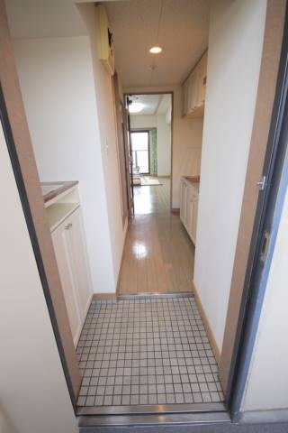 物件内観写真19　(玄関)