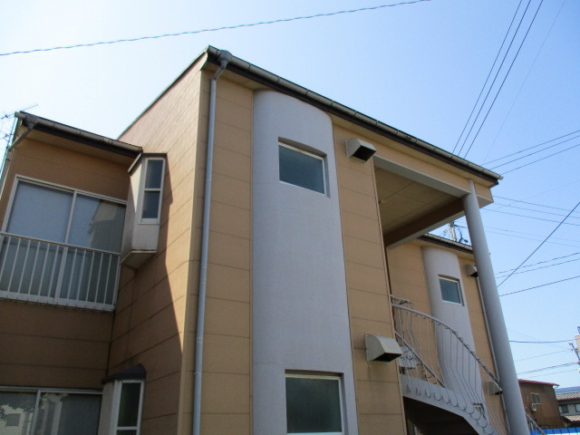 ファミール・フジ
