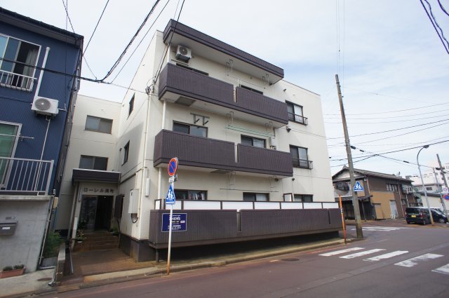 ローレル長町