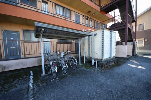 建物設備(自転車置き場)