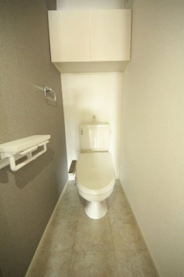 トイレ(同施工会社同型タイプ別のお部屋のお写真です)