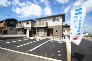 ラヴィーヌ芝ノ内芝　Ｂ棟外観写真