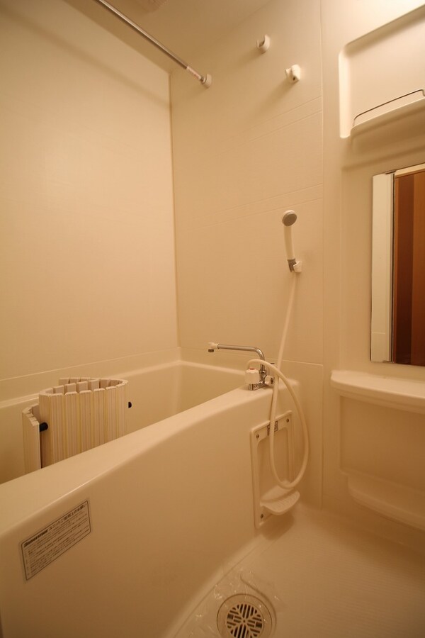 浴室(同施工会社同型タイプの別のお部屋のお写真です)