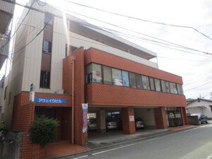 アウェイクビル外観写真