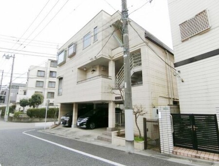 ホワイトヴィレッジ外観写真