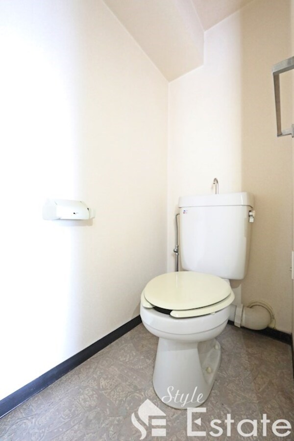 トイレ(温水洗浄便座設置可能)