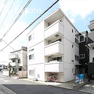 White Hills West外観写真