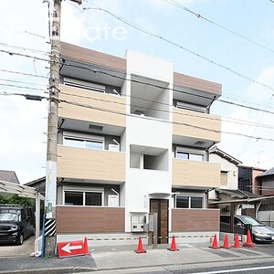 Ｃ＿ｃａｌｍｅ黄金外観写真
