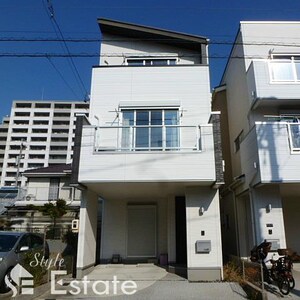 西区万代町戸建外観写真