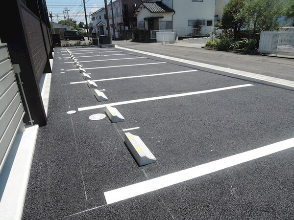 駐車場(駐車場は1戸に1区画確保できます。)