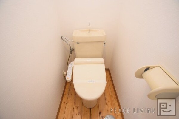 トイレ(※同間取り別室の写真です。)