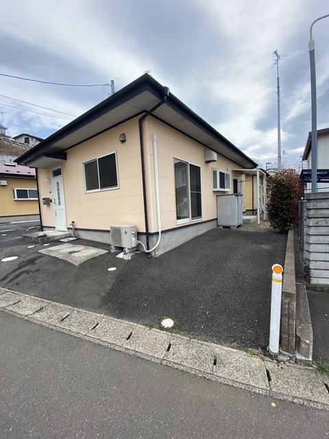 山田本町貸家18-16
