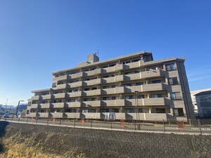 ［当社管理物件］ リエス長町南外観写真