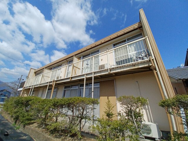 春日アパート