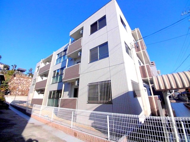 Excel Court KuwanaⅠ